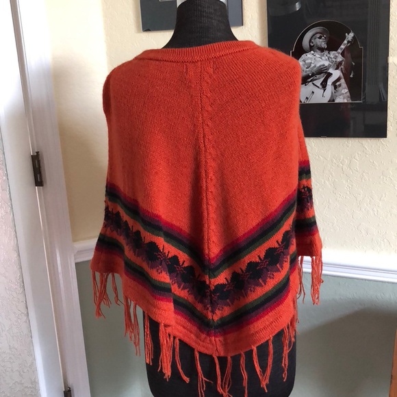 Alpaca poncho new without tags - Picture 4 of 5